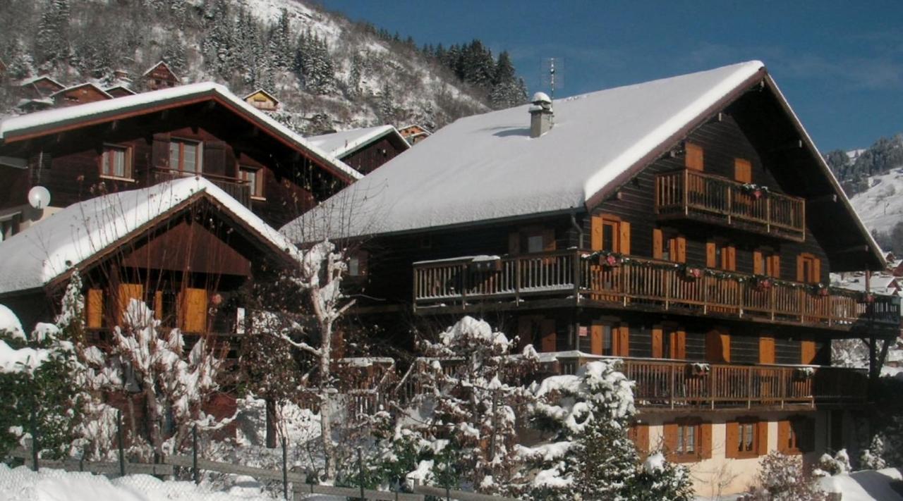 "Chalet Les Aravis" Chalet Et Appartements Le Grand-Bornand Exterior foto